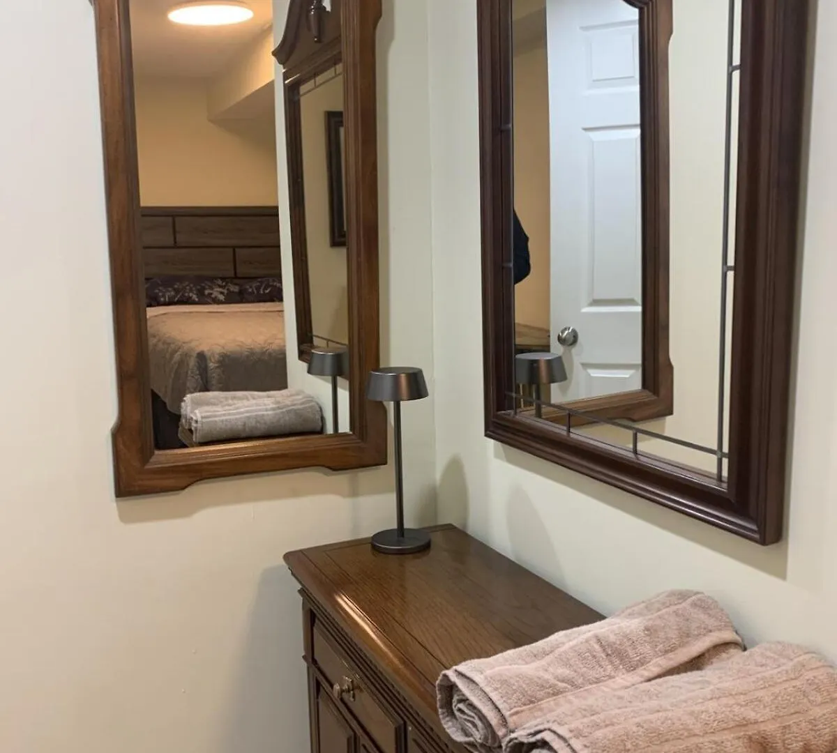 2-Bedroom Entire Suite In Toronto- Free Parking! Canada