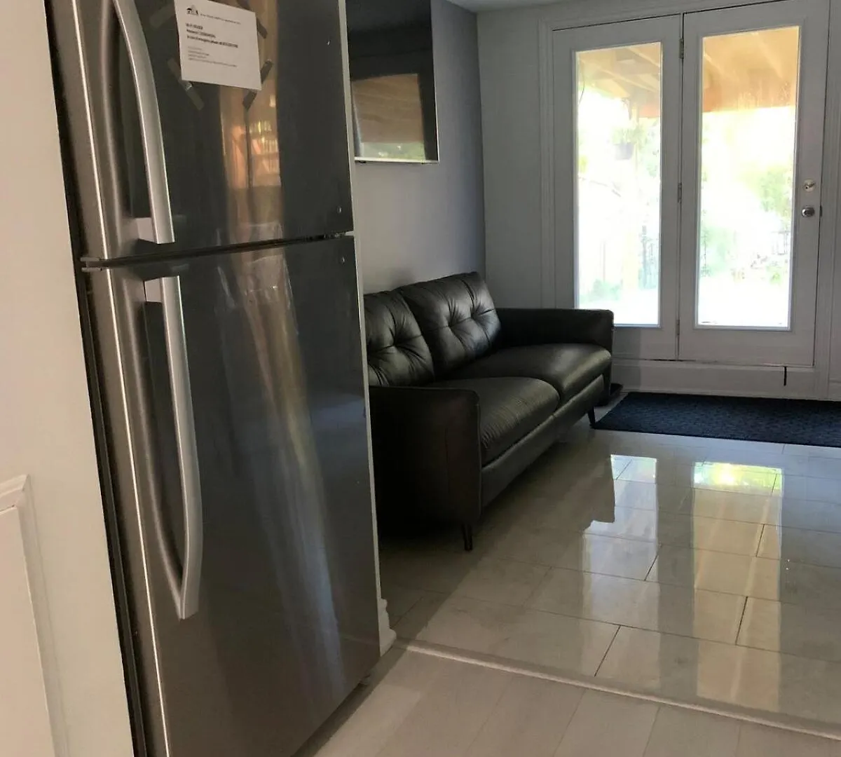 2-Bedroom Entire Suite In Toronto- Free Parking! 0*, Toronto
